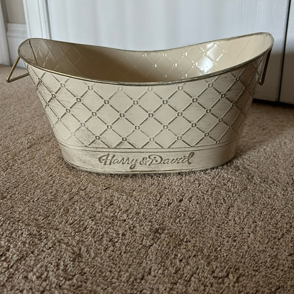 Harry and David metal basket